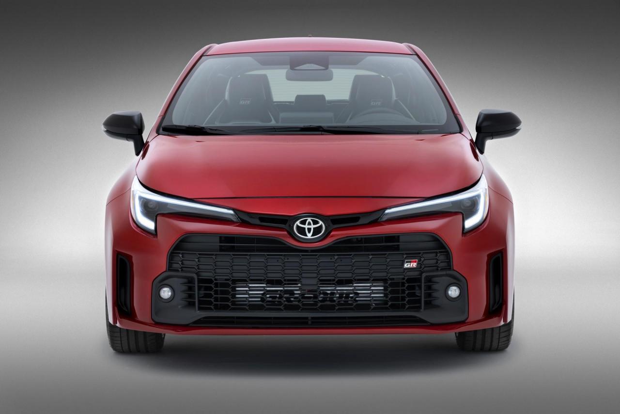 2023-Toyota-GR-Corolla-31.jpg