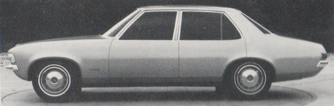 7 - Evoluzione dei primi modelli in clay quattro porte estate-autunno 1968.jpg