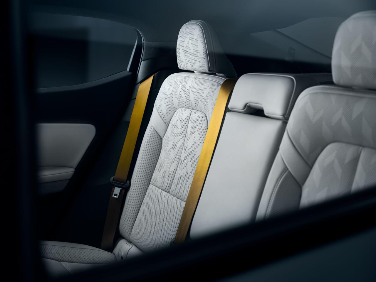 651046_20220427_Polestar_2.jpg