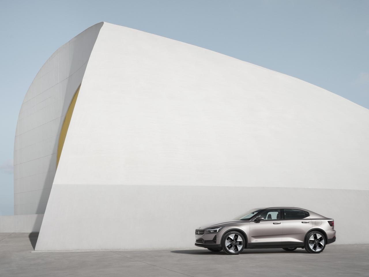651063_20220427_Polestar_2.jpg
