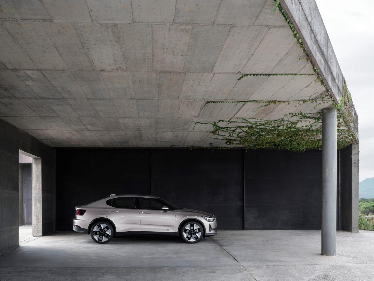 651843_20220427_Polestar_2.jpg