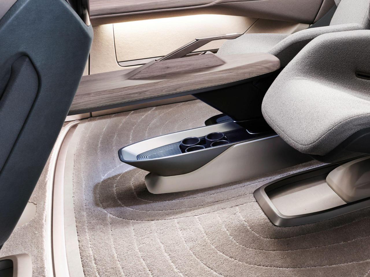 Audi-Urbansphere-Concept-58.jpg