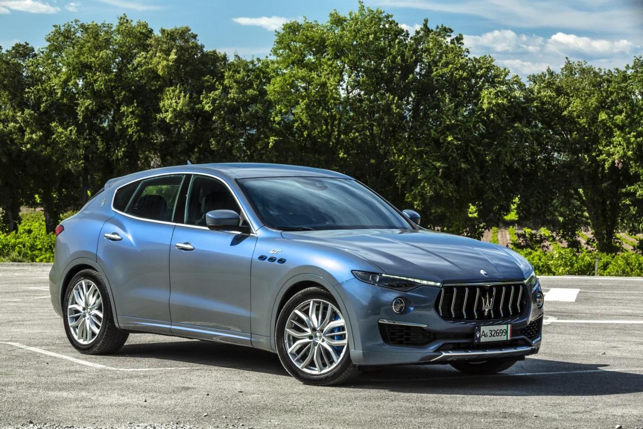 Maserati-Levante-Hybrid-Azzurro-Astro-52.thumb.jpg.3ed861a6f8ece3af92c60c5c5e9079ce.jpg