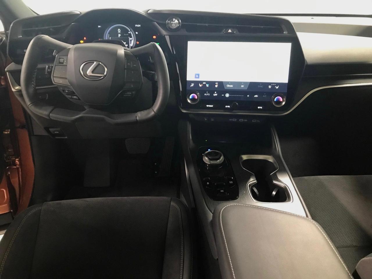 S0-presentation-video-lexus-rz-712513.thumb.jpg.c3dbf17ae8c066da2375715870de38d6.jpg
