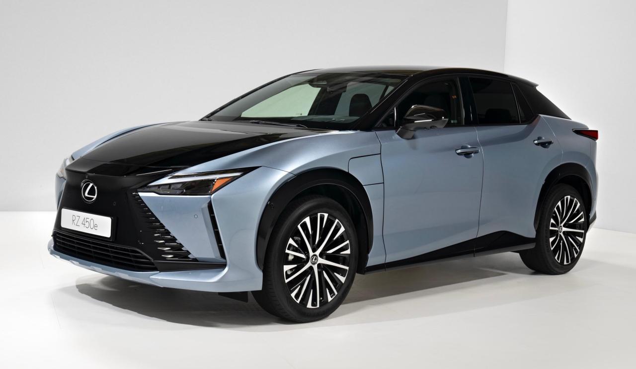 S0-presentation-video-lexus-rz-une-ligne-simplifiee-pour-un-premier-suv-electrise-712673.thumb.jpg.b6f8ead05c4679ff8997f0357c92b250.jpg