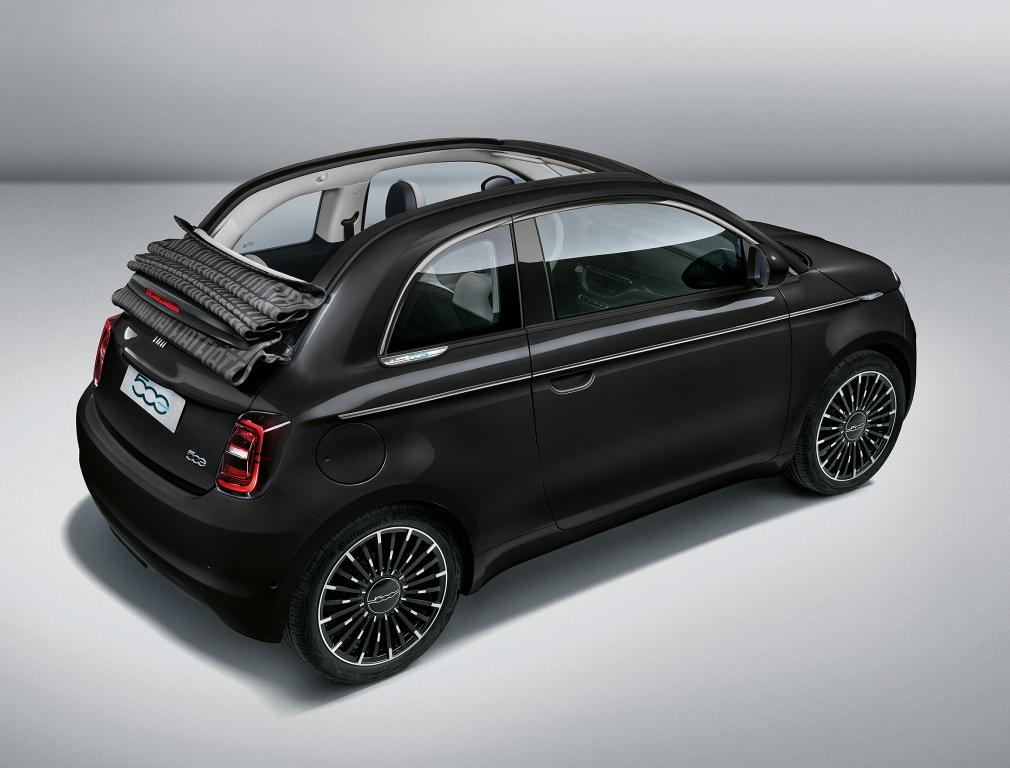 fiat_500_la_prima_by_bocelli_cabrio_95_03000158090a06df.jpg.752fe24071bb6f43c05604b20f8f8c12.jpg