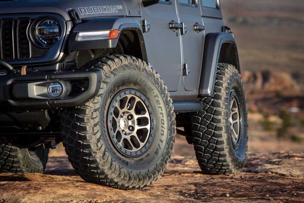 jeep_rubicon_20th_anniversary_concept_5.jpg.3f874a8836865d063cd60e7d07322bf4.jpg