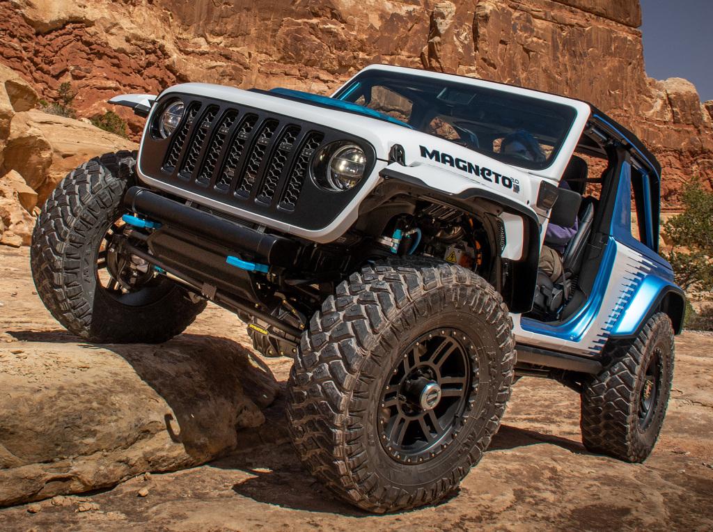 jeep_wrangler_magneto_2.0_concept_2_02f6022e072e055b.jpg.25bdc7eafe0ec6b2372f5b39e3daa2fe.jpg