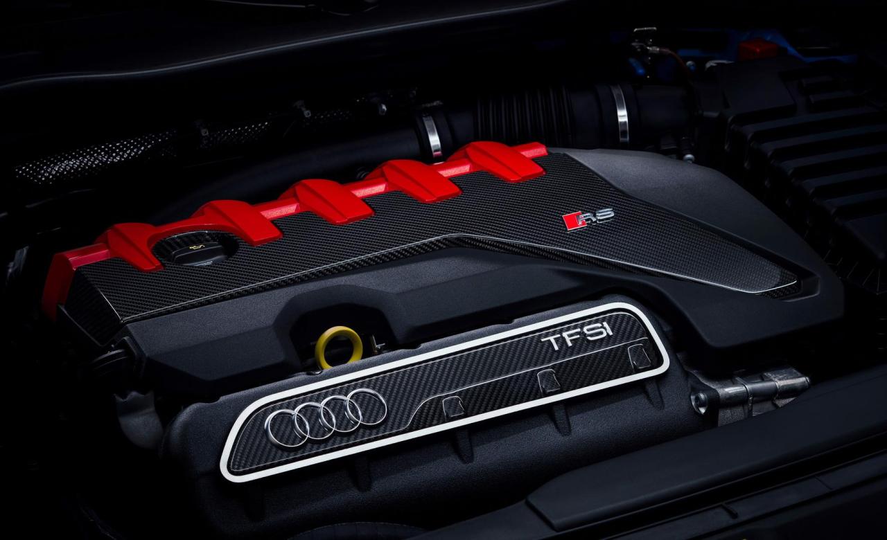 08aa070c-2020-audi-tt-rs-65.jpg