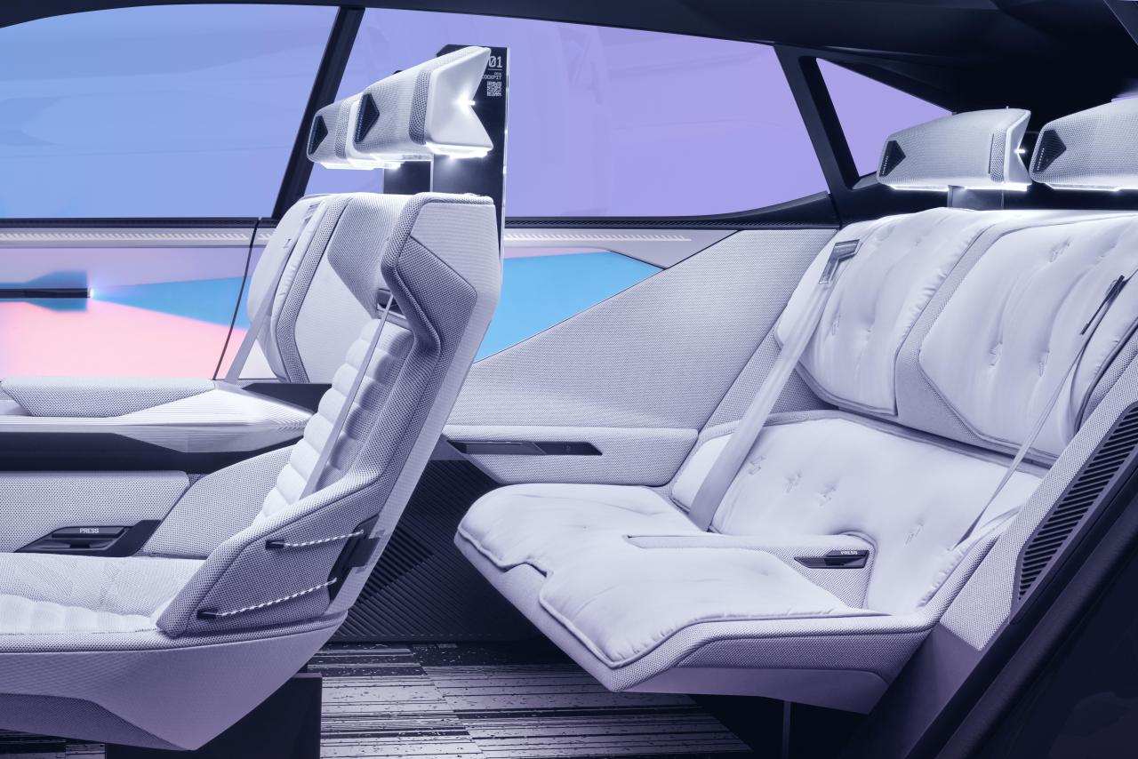 Scnic Vision Concept-car (1).jpg