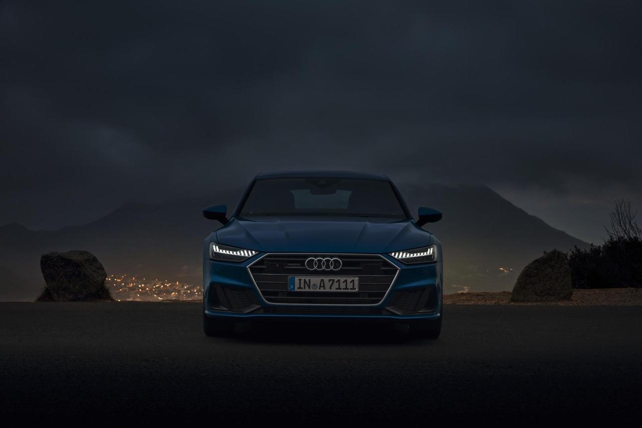 2018-Audi-A7Sportback-10.thumb.jpg.373ebe9d8ca6d23b660efe72457c8cce.jpg