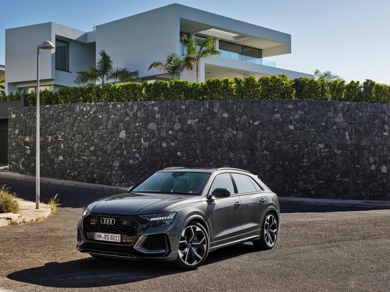 2020-Audi-RS-Q8-30.thumb.jpg.e5174ff435101b4f5045b1e0505bd89f.jpg