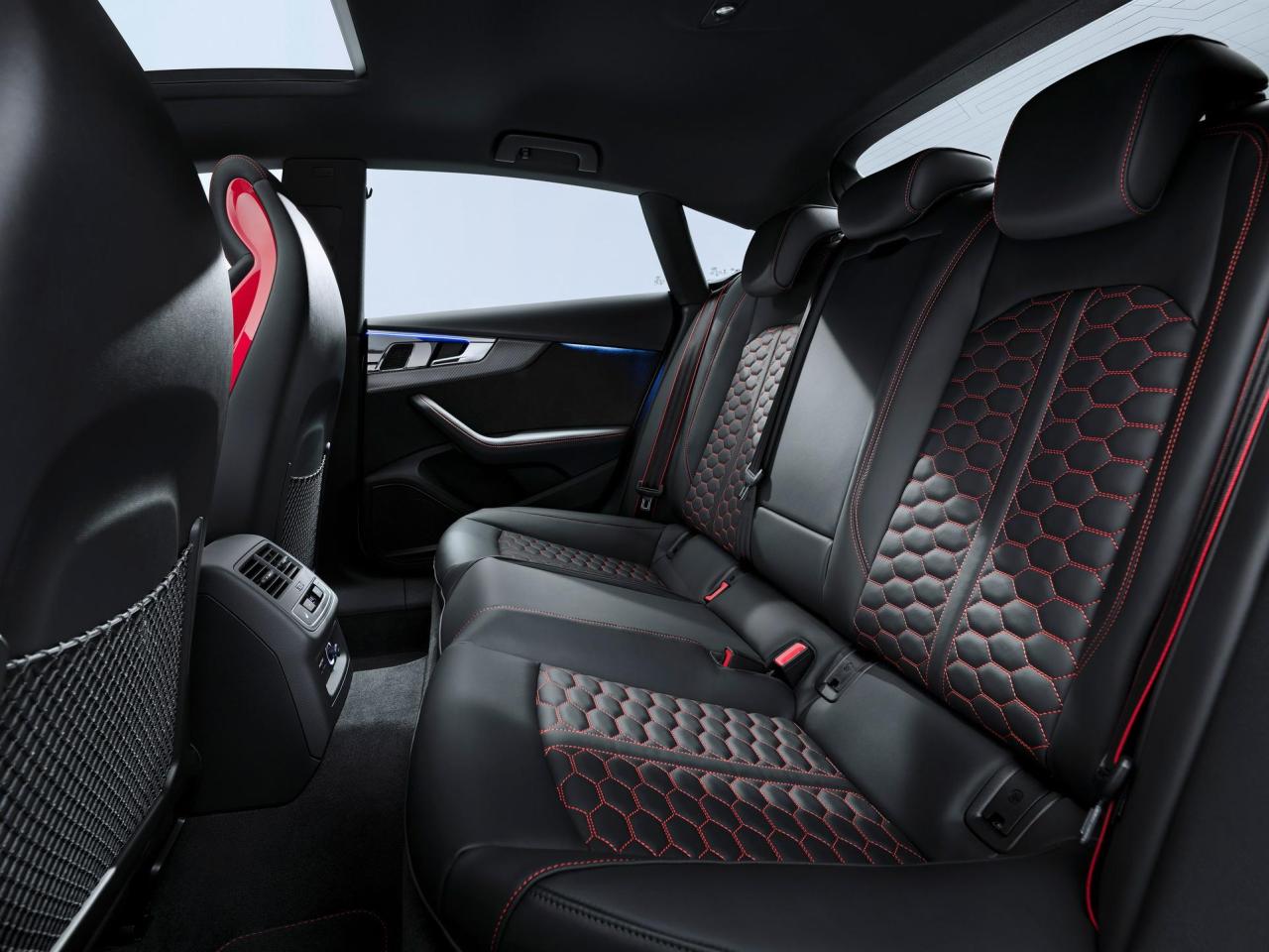 2020-Audi-RS5-Coupe-Sportback-46.thumb.jpg.9122c85edc02e595479e7ae55eff3899.jpg