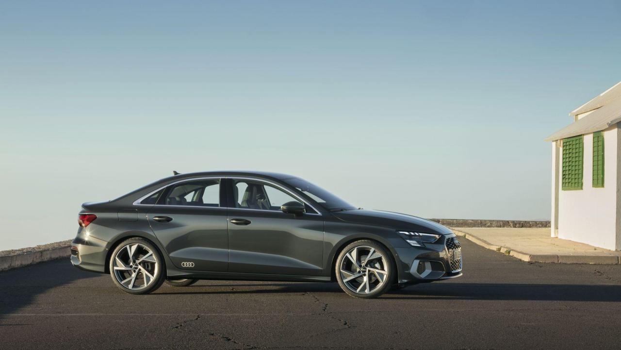 2021-Audi-A3-Sedan-41.thumb.jpg.51a604e22517a9f8652c8e06e7334268.jpg