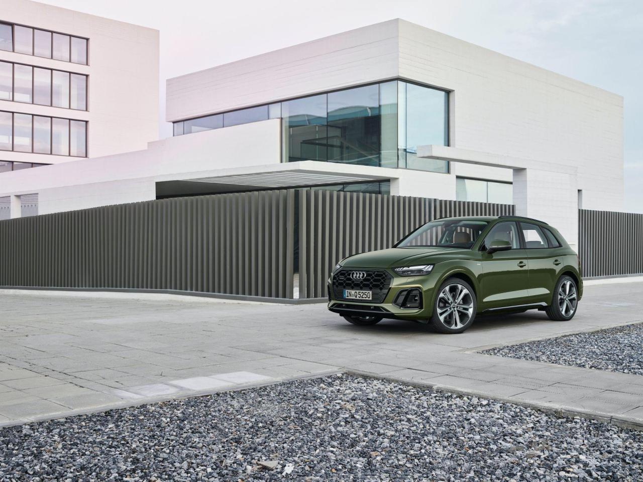 2021-Audi-Q5-32.jpg