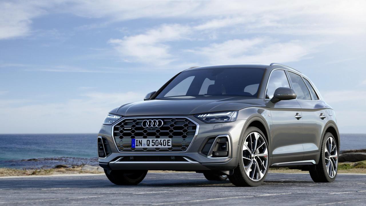 2021-Audi-Q5-Plug-In-Hybrid-00_02.jpg