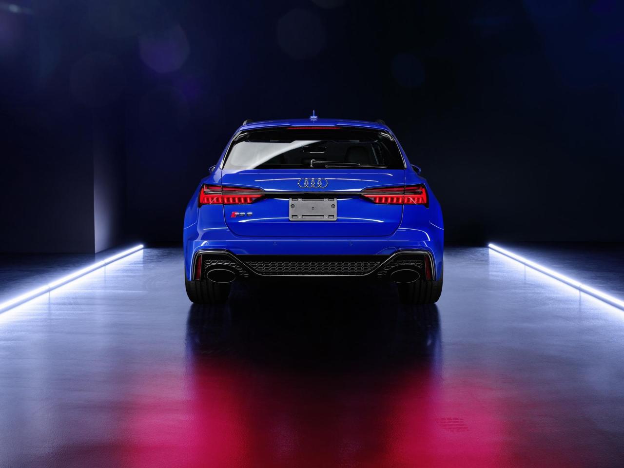 2021-Audi-RS6-Tribute-Edition-02.thumb.jpg.f8fcdebe4eaecf758cba5adca6de75a3.jpg