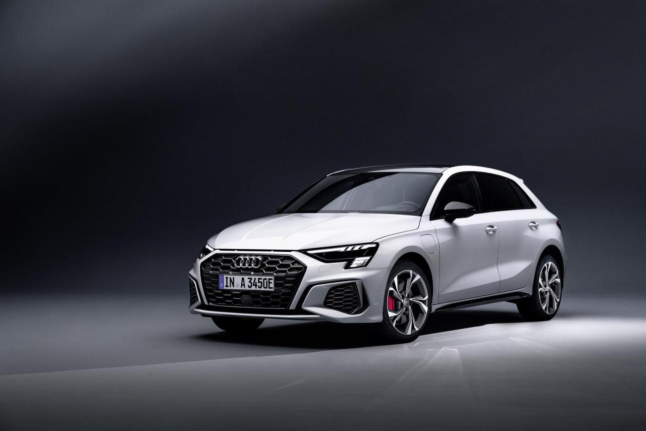 2021-audi-a3-sportback-45-tfsi-e-phev-1.jpg