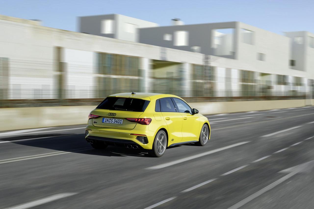 2021-audi-s3-sportback-15.thumb.jpg.b0f143bff9548aac8283d0b1fc838f5c.jpg