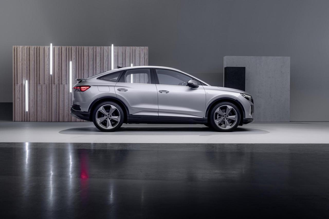 2022-Audi-Q4-Sportback-e-tron-14.jpg