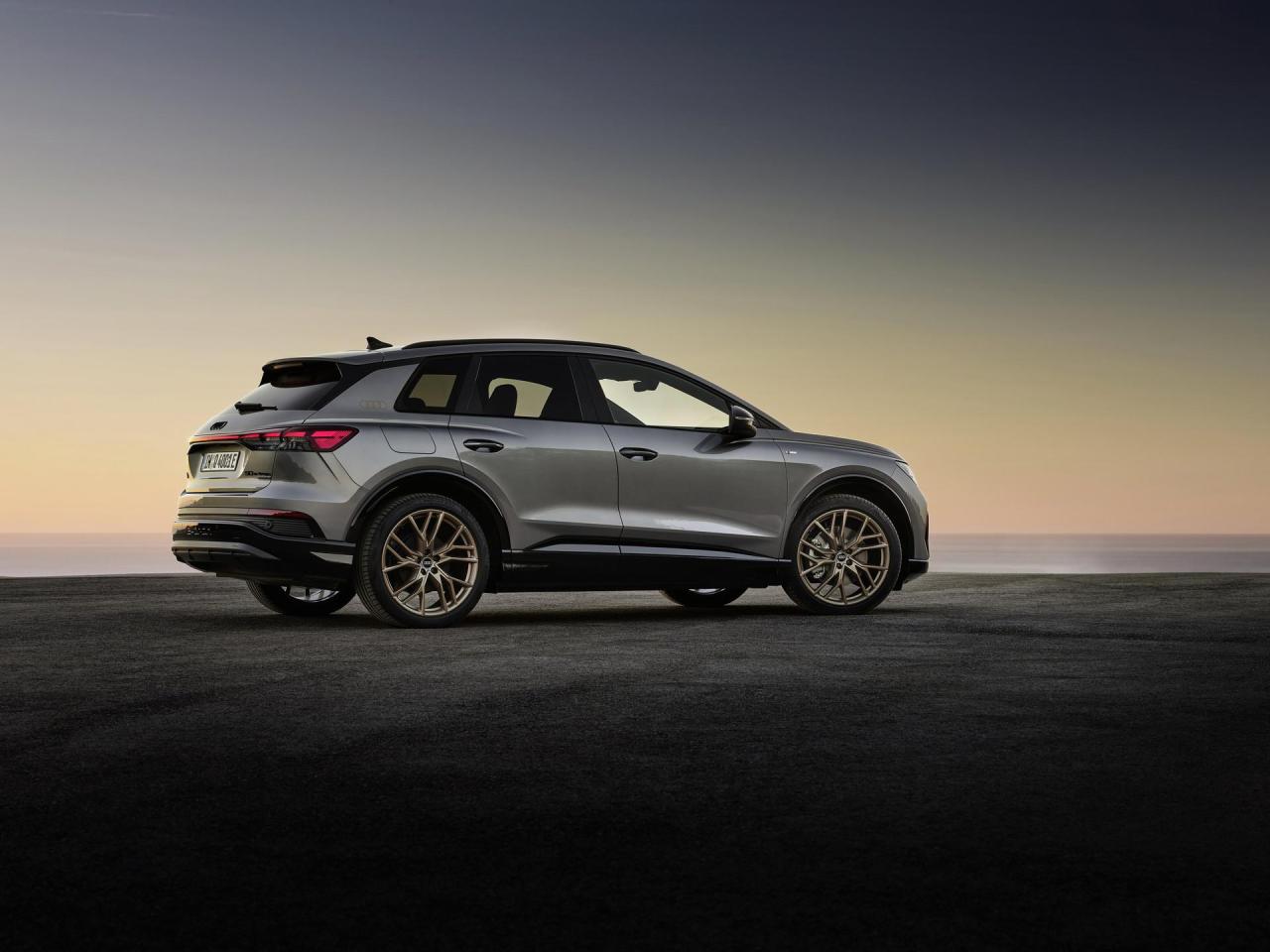 2022-Audi-Q4-e-Tron-13.jpg