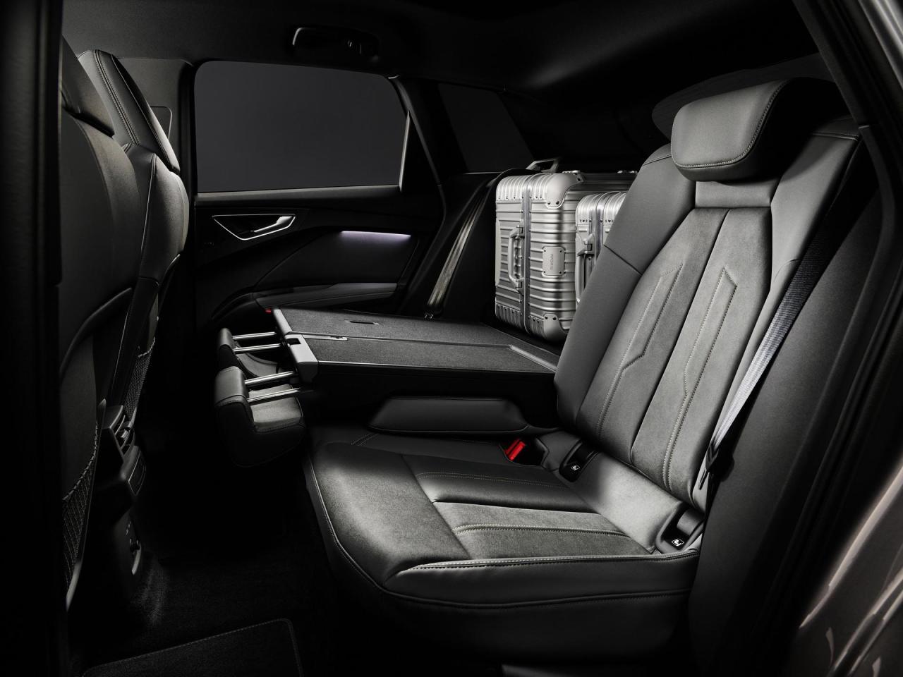 2022-Audi-Q4-e-Tron-24.jpg