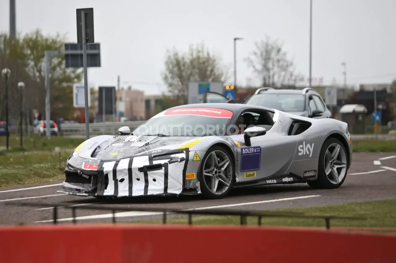 2022-ferrari-sf90-muletto-07.webp.471a3b149411db86c0ccc471e0802c7c.webp