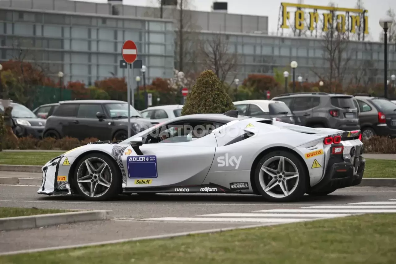 2022-ferrari-sf90-muletto-10.webp.dc56c1f30bc53ab8c945ae7ecb343f33.webp