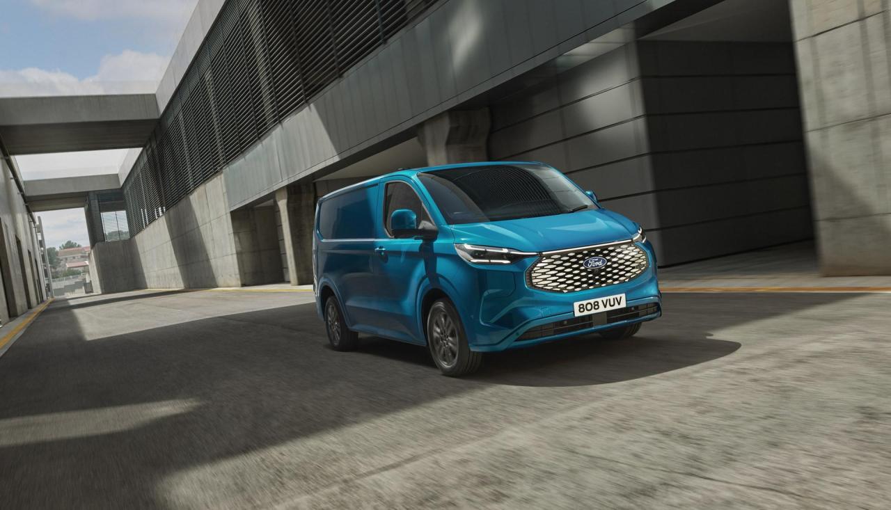 2022_FORD_E-TRANSIT_CUSTOM_04.jpg