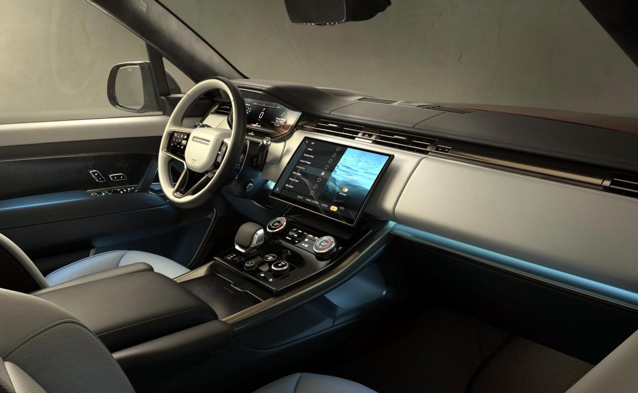 2023-Range-Rover-Sport-38.jpg