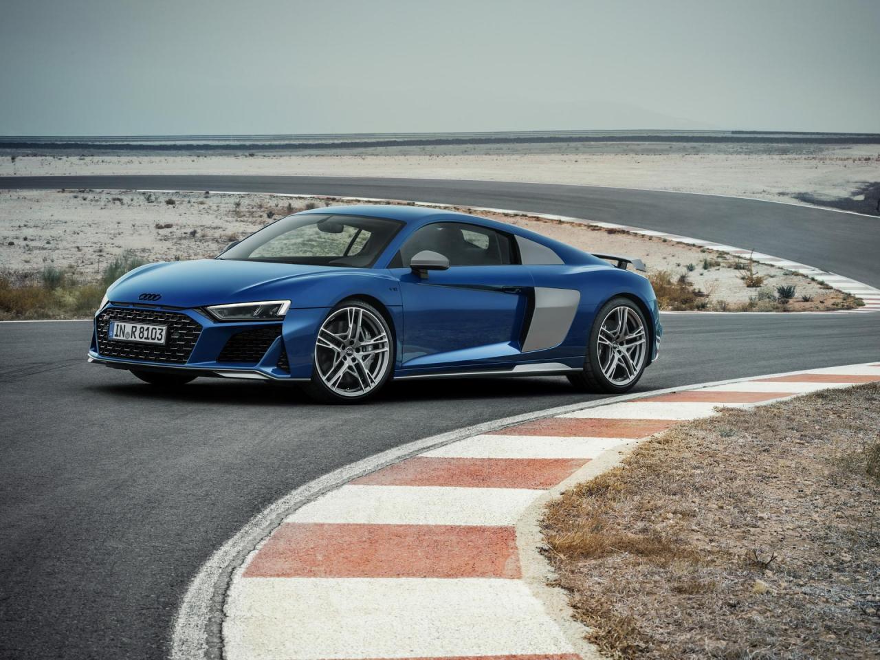 387e66cd-2019-audi-r8-range-mega-gallery-67.thumb.jpg.35c3553994746dccee230d60f9114d6d.jpg