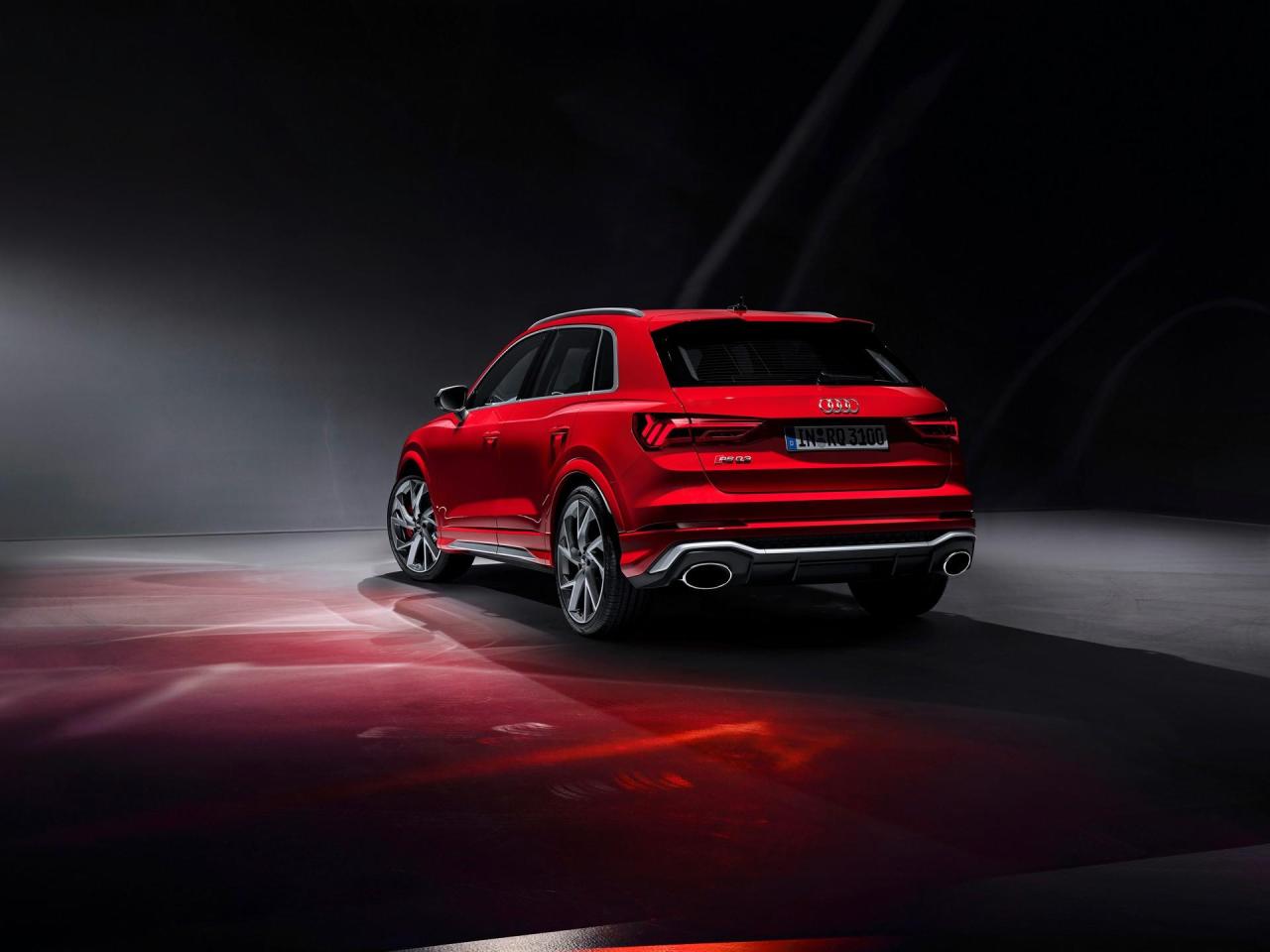 50322d14-2020-audi-rs-q3-31.thumb.jpg.4d4e52277f2a388249443349c2d9b26c.jpg
