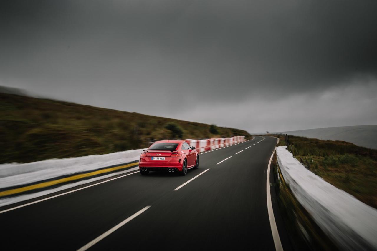 55ca447a-2019-audi-tts-03.thumb.jpg.a6971e63bb288e70b9cf37a2fc25760e.jpg