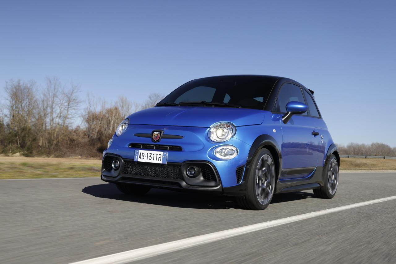 613761314_16_NewAbarth695Tributo131rally.thumb.JPG.25f7984aa0e729b178a5fb32cb132c62.JPG