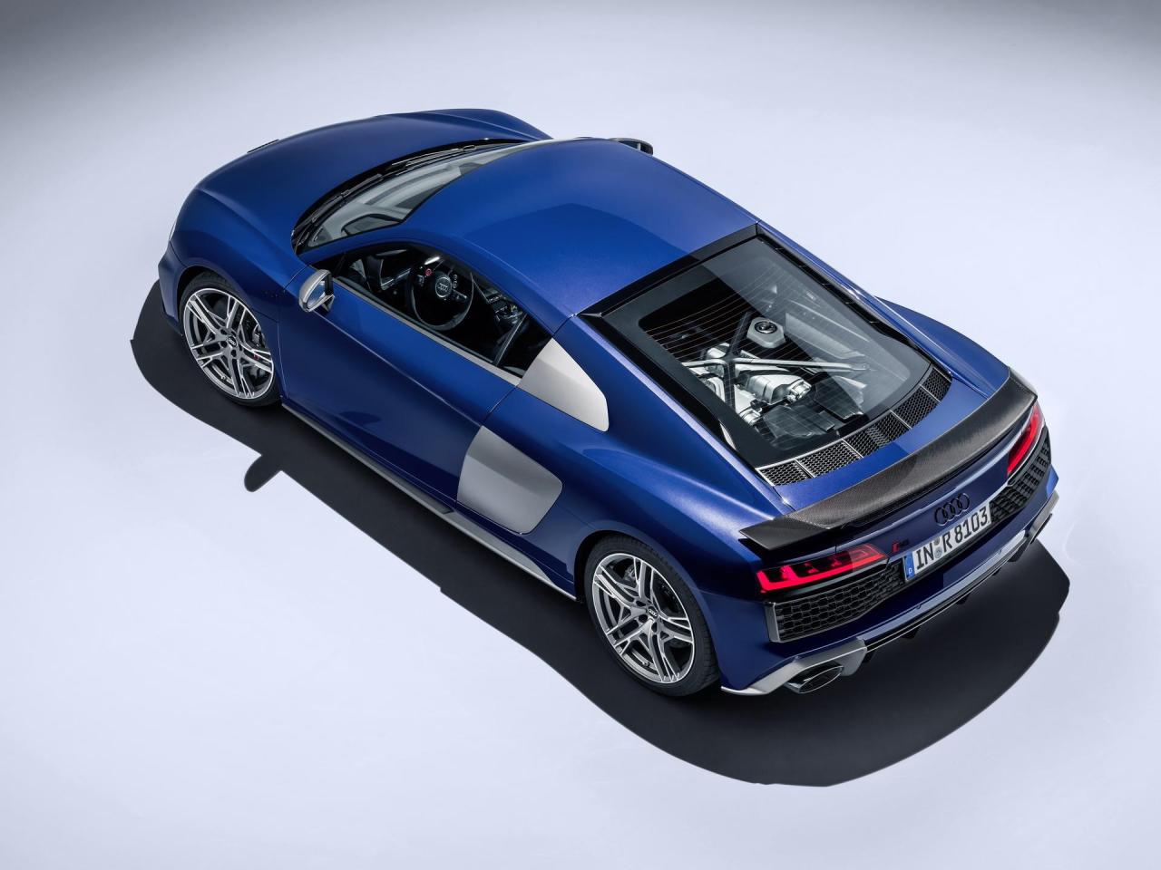 6868ef54-2019-audi-r8-range-mega-gallery-66.thumb.jpg.e2800e792a84450a3b195ff5afa0848b.jpg