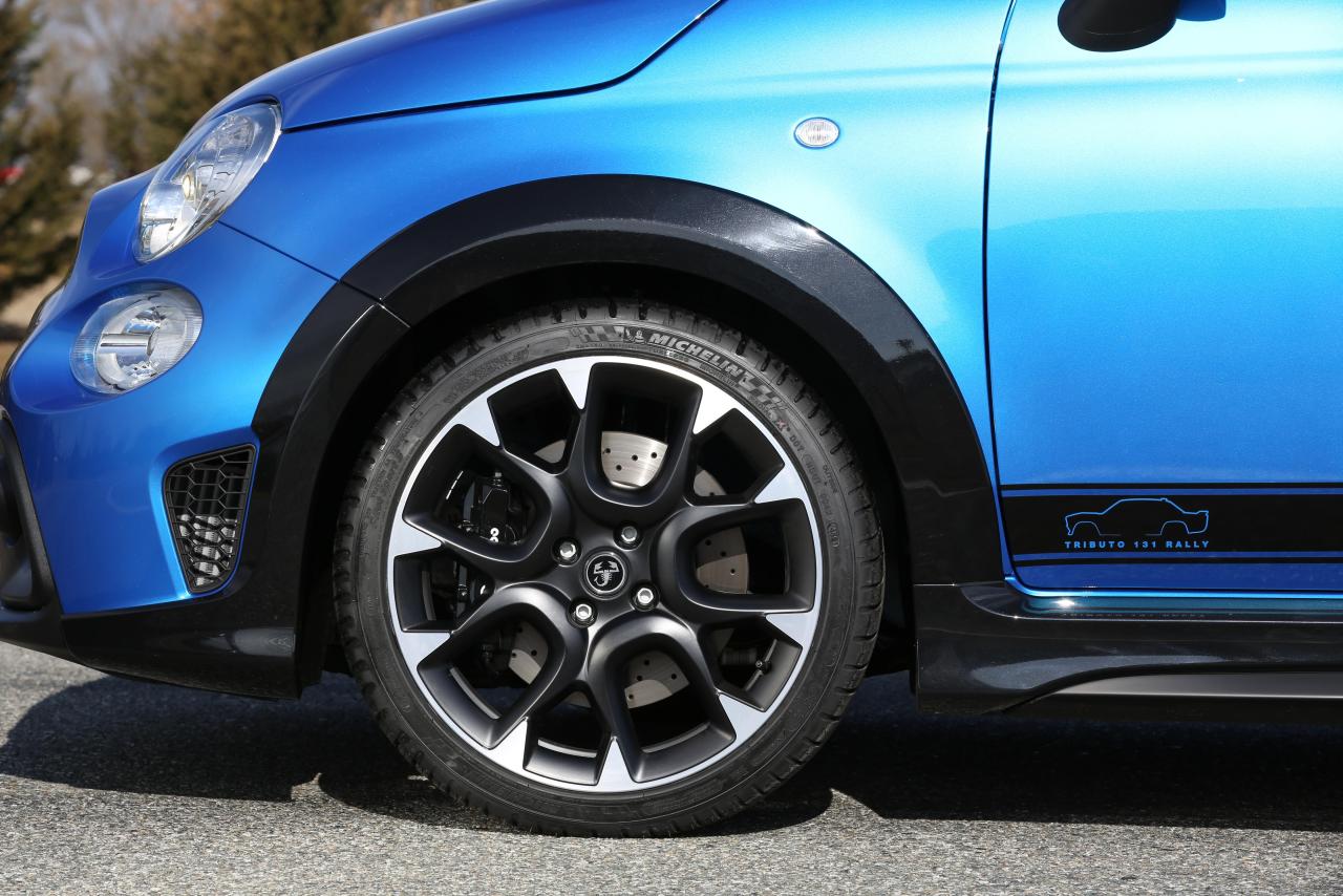 722819636_32_NewAbarth695Tributo131rally.thumb.JPG.d69c9fb5f03f93a5e7cb0d9770542e12.JPG