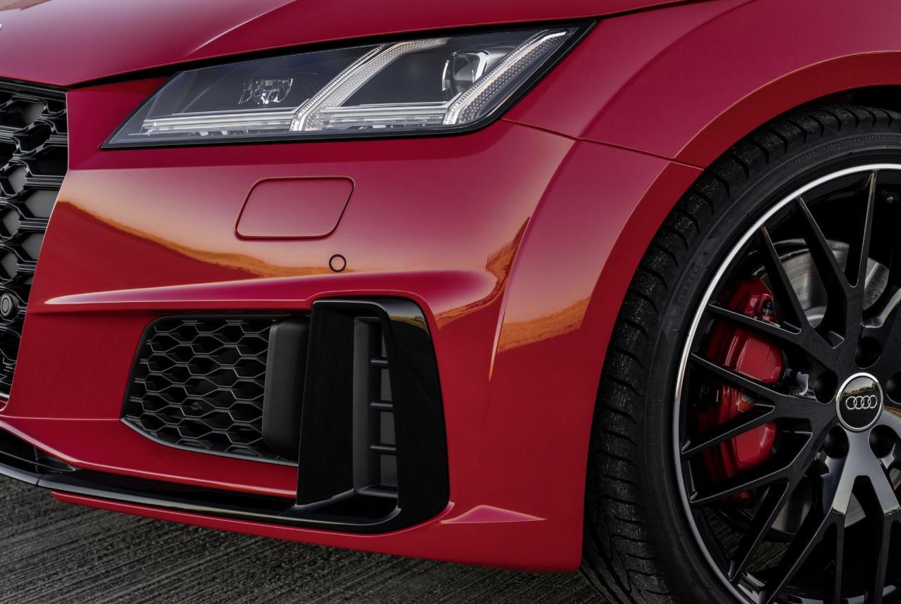 757b8942-2019-audi-tt-09.thumb.jpg.182debf19241c9007cdb3dfba924cb35.jpg