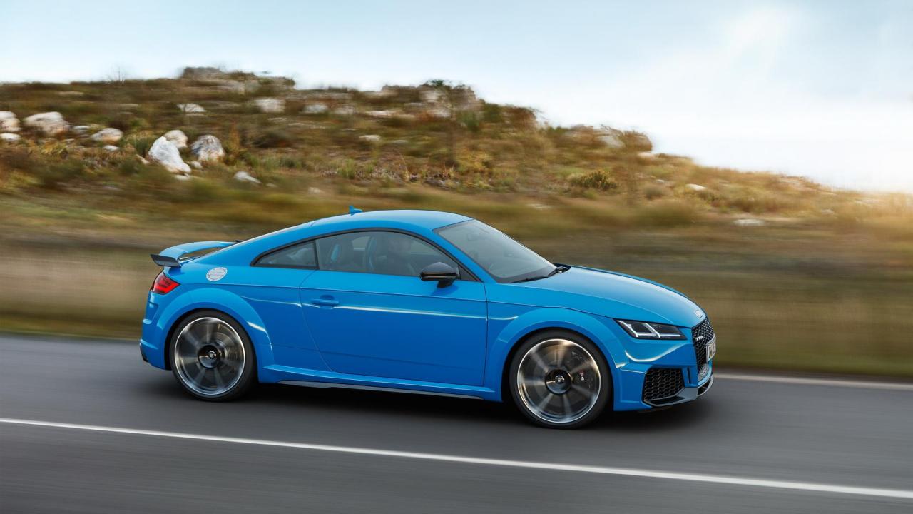 7700903e-2020-audi-tt-rs-14.jpg