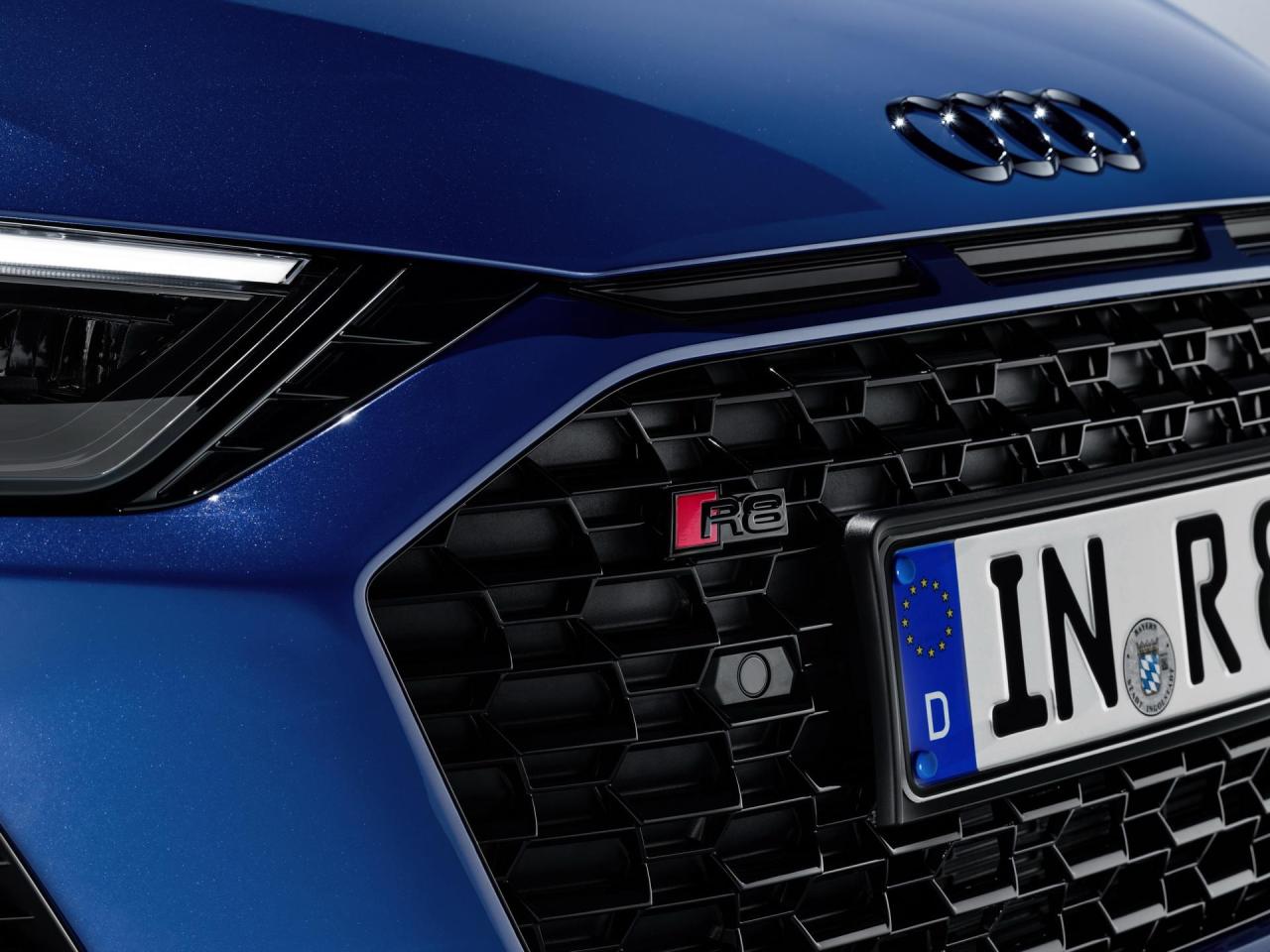 822e7d55-2019-audi-r8-range-mega-gallery-29.thumb.jpg.0b101a88273ac952d9cd10632ff5f44e.jpg
