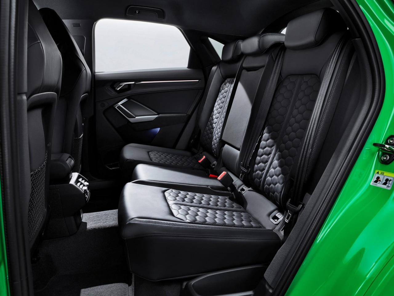 9090f294-2020-audi-rs-q3-77.thumb.jpg.b64f7f29e63bee8b63fce2bcf9897746.jpg