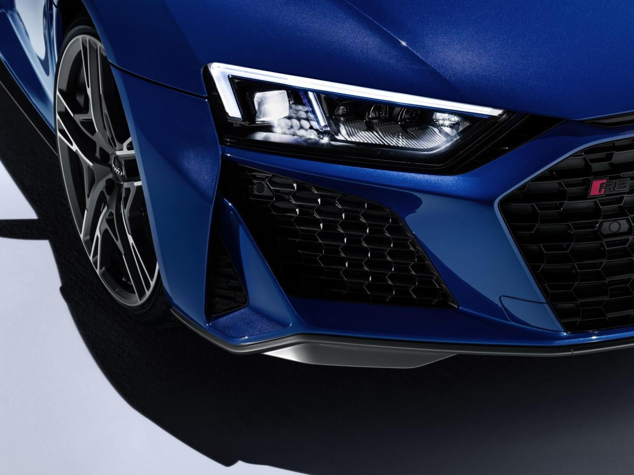 91ac4aeb-2019-audi-r8-range-mega-gallery-30.thumb.jpg.c98b2ee57f62a665bb8a6c2afc325c98.jpg
