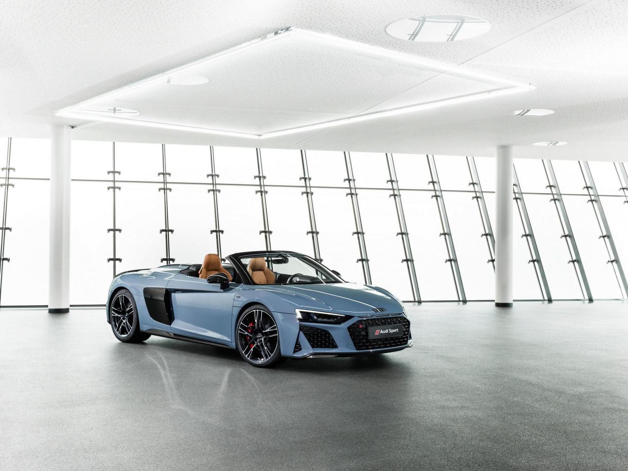 9667012c-2019-audi-r8-range-mega-gallery-10.thumb.jpg.e1950d77b17555e15525562887a833e1.jpg
