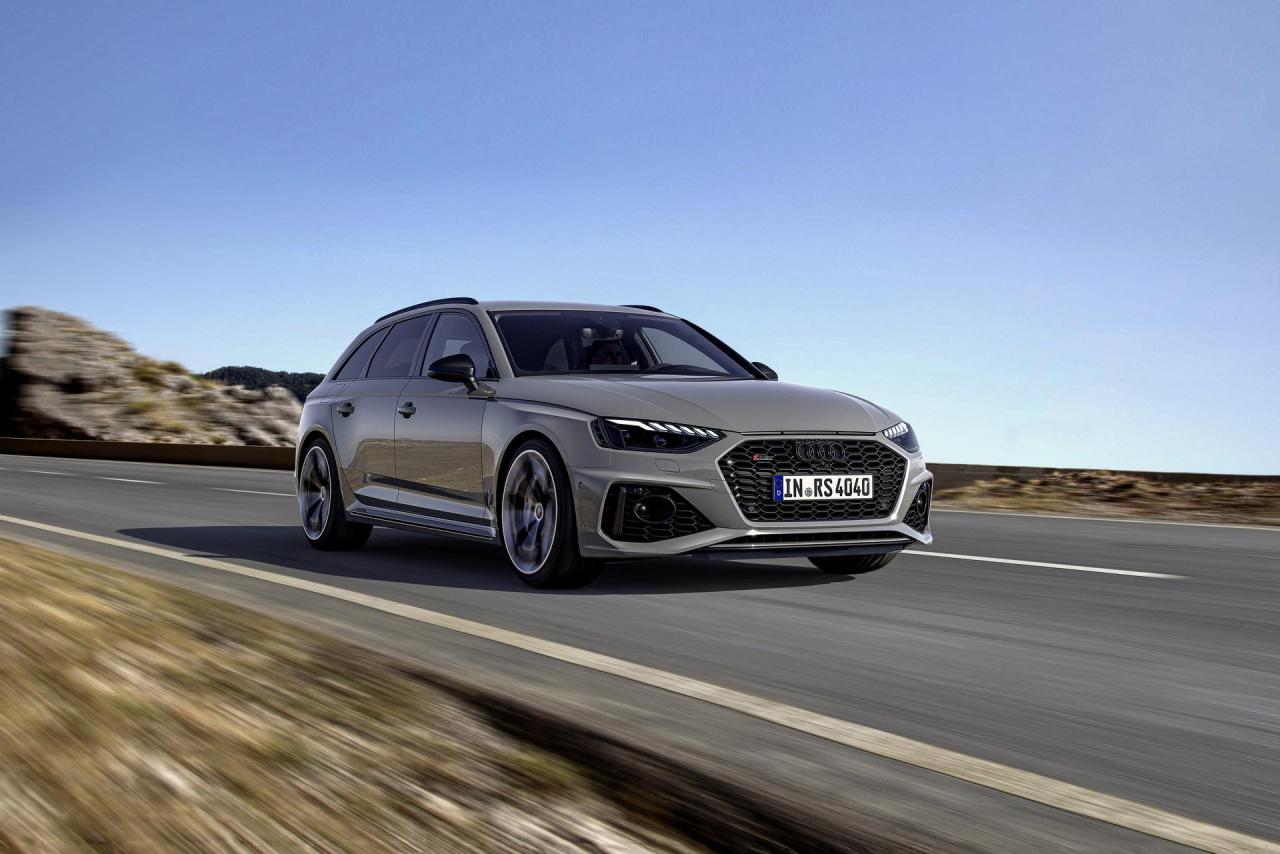 Audi-RS-4-Avant-With-Competition-Plus-Package-1.jpg