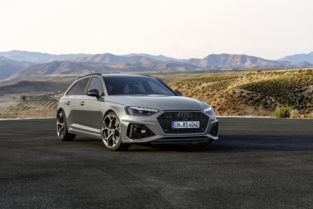 Audi-RS-4-Avant-With-Competition-Plus-Package-7.jpg