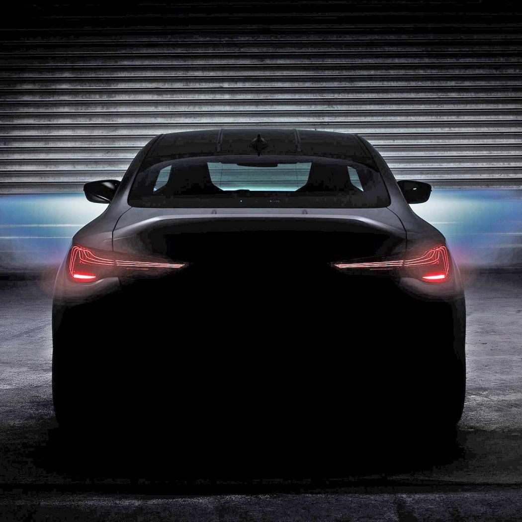 BMW-M4-CSL-New-Teaser-2s.jpg