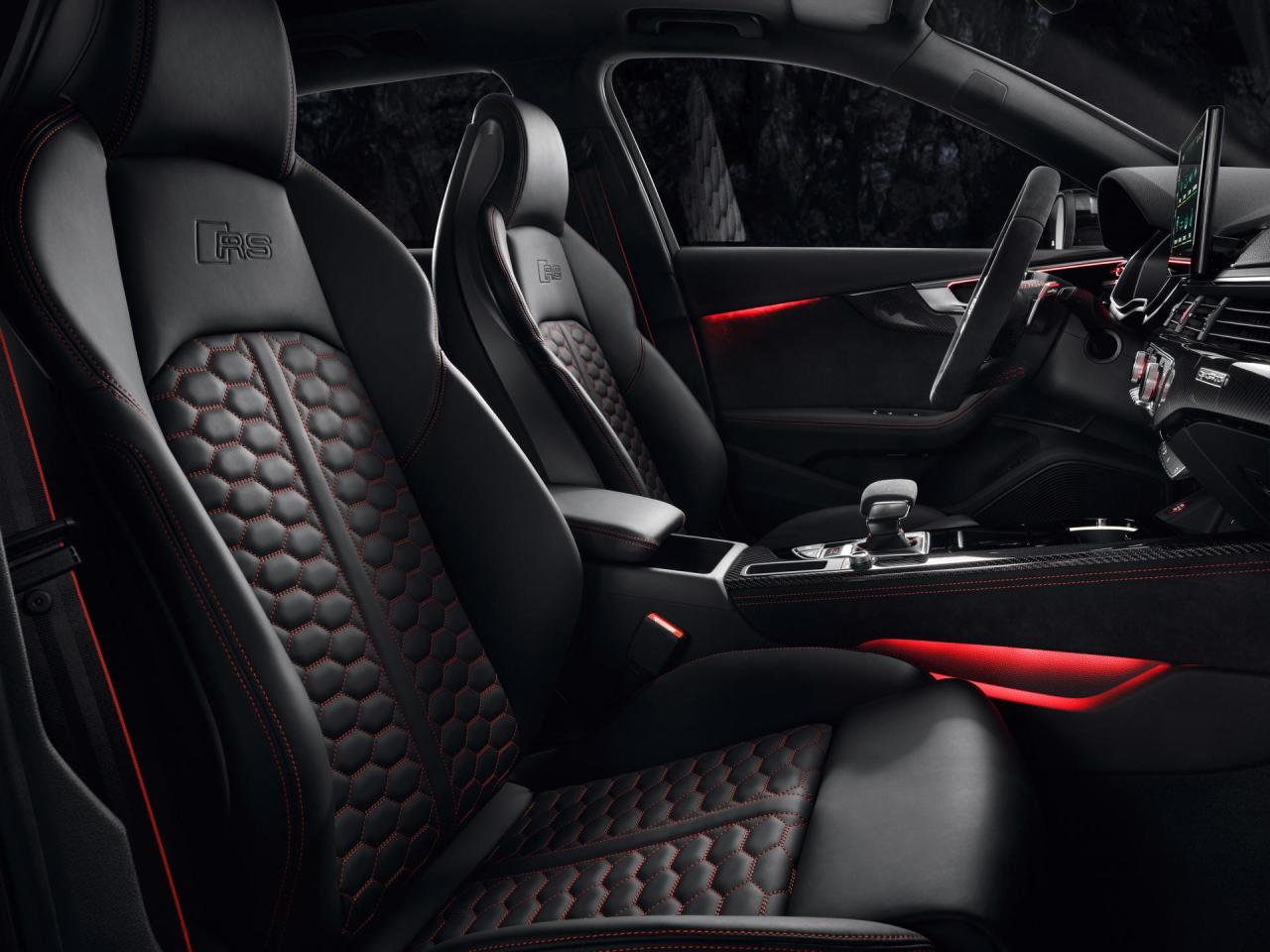ae81c488-audi-rs4-avant-20.jpg