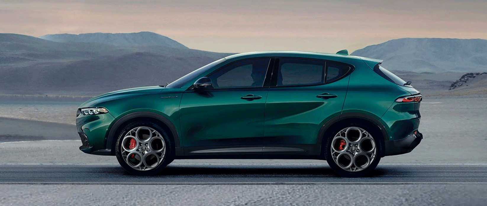 alfa-romeo-tonale-via-agli-ordini-con-la-special-edition_6cac74d0-ae82-11ec-972d-a0850ae4175d_1920_1080.thumb.gif.e0225e6123cf8983632896598d61bbc6.gif