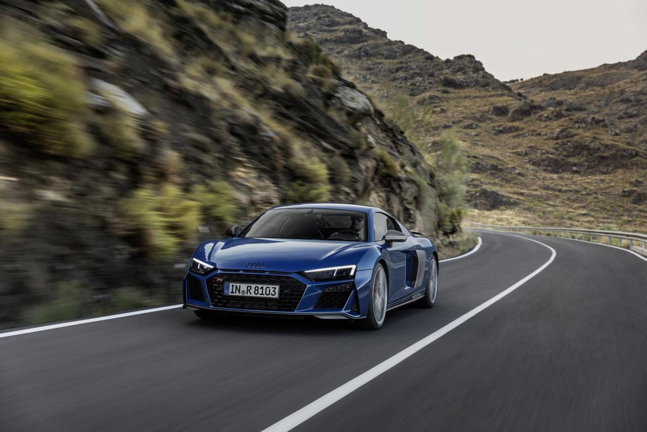 bb00a904-2019-audi-r8-range-mega-gallery-60.thumb.jpg.cf2039295a13bf954ddf8747644431d1.jpg