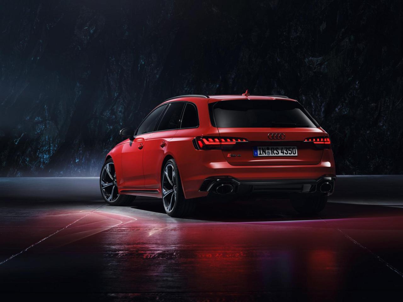 bef47615-audi-rs4-avant-16.jpg