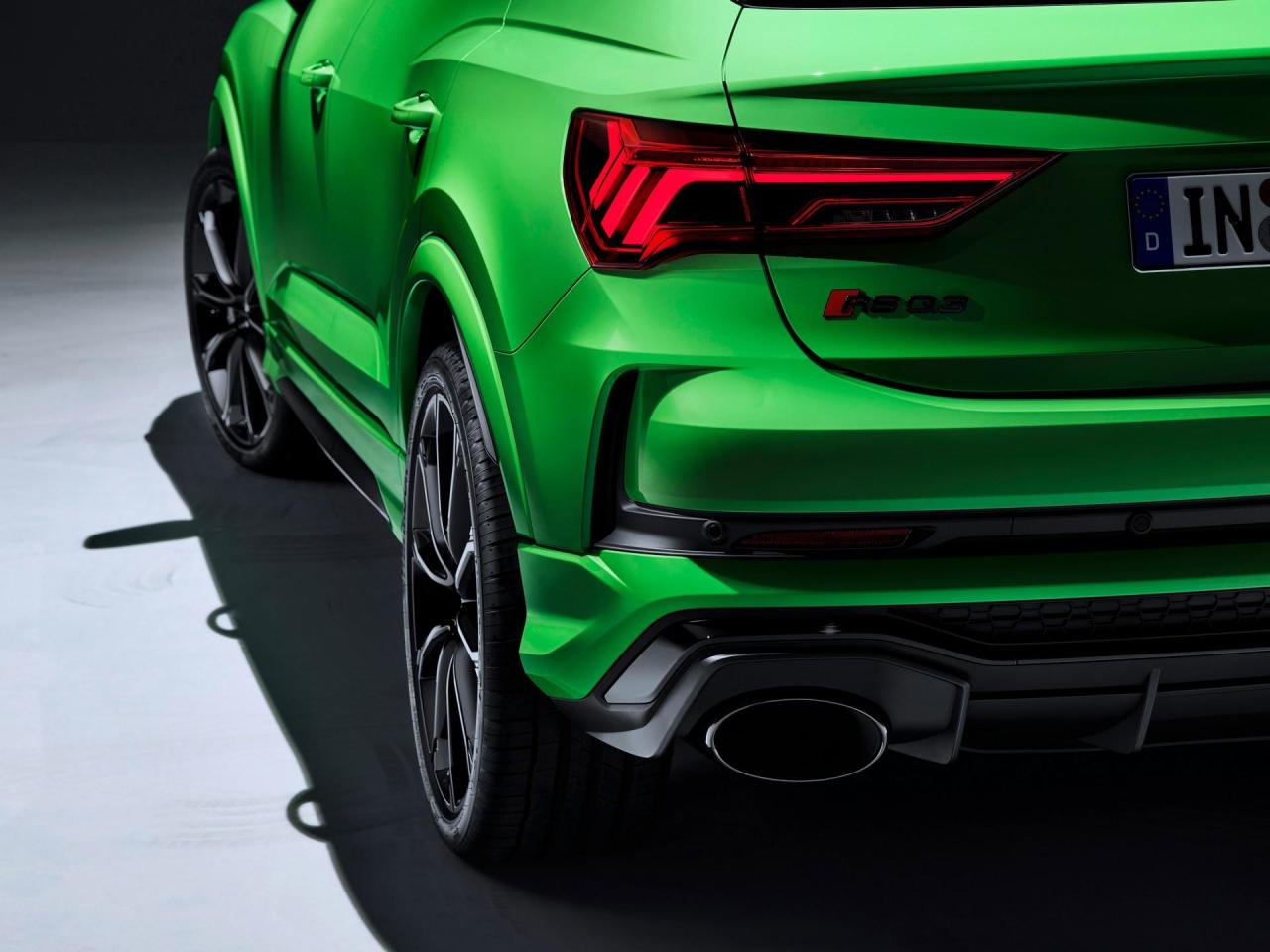 fef6c8c4-2020-audi-rs-q3-92.thumb.jpg.912ac0b29c42486ff32e953d2a695701.jpg